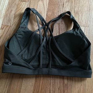Lululemon size 10 sports bra